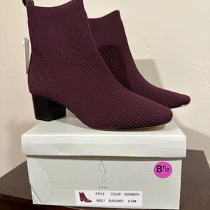 Size 81/2 Burgundy Ankle Booties